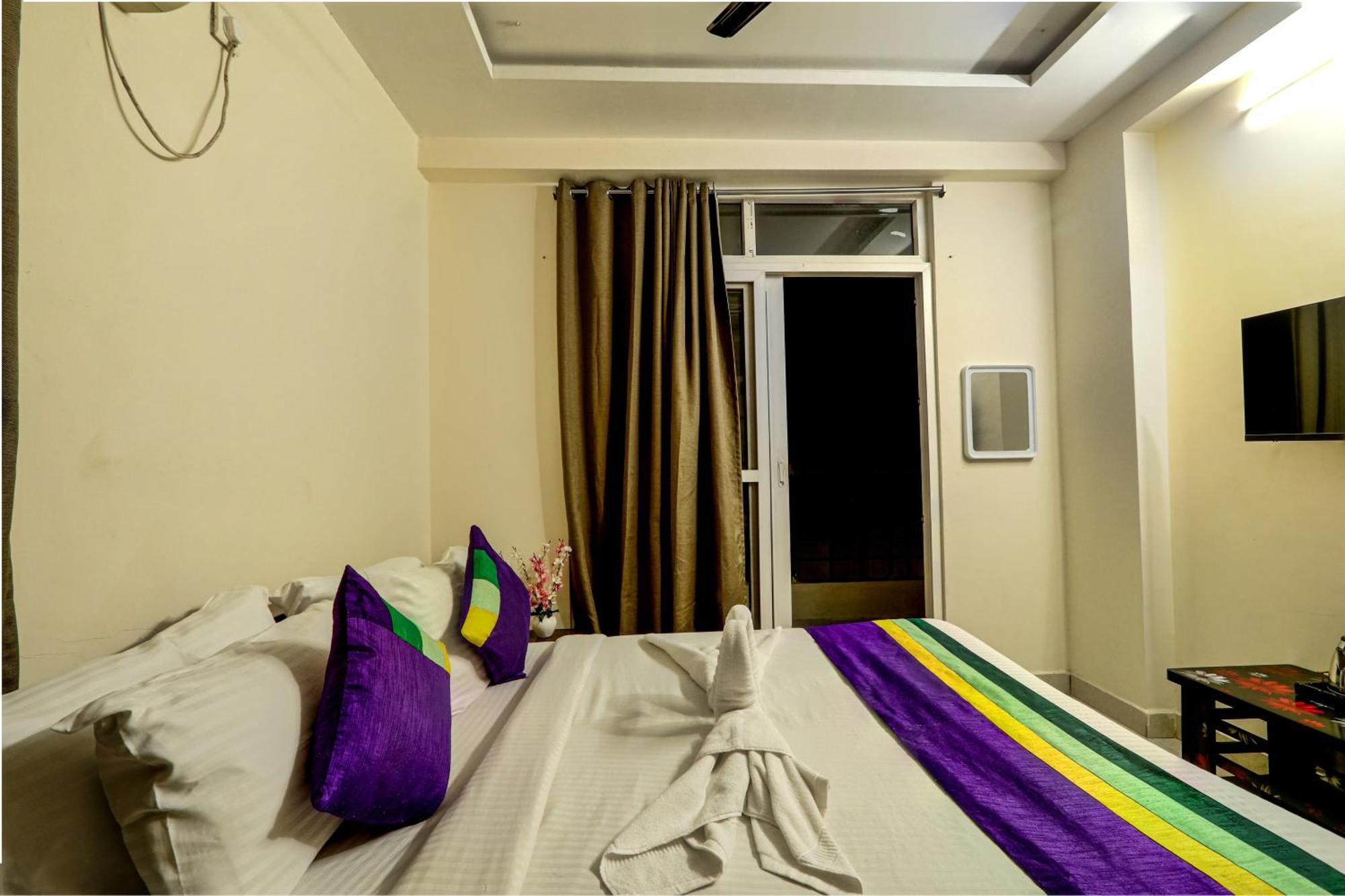 Verizon Stays Single Deluxe Rooms @Bachupally Hyderabad Exterior foto